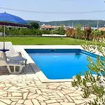 Teo Trogir-seget *