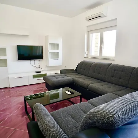 Apartment Teo Trogir-seget Trogir
