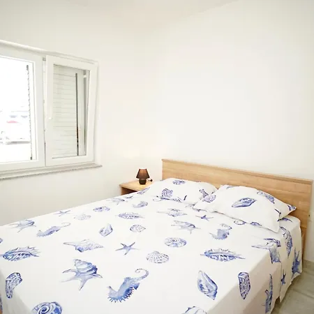 Apartment Teo Trogir-seget