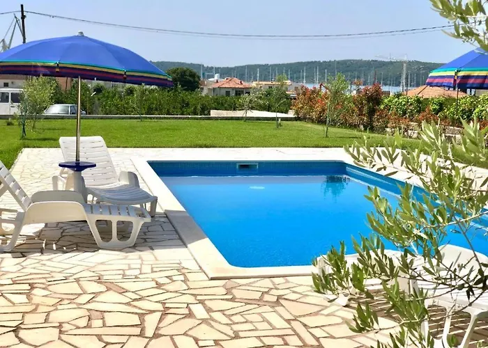 Teo Trogir-seget *
